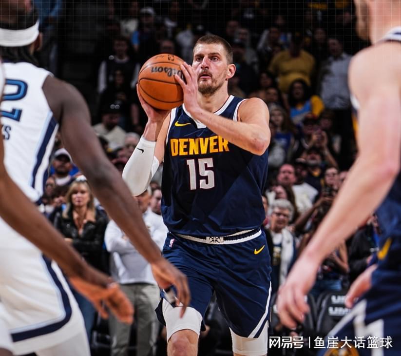 掘金10连胜！约基奇14+15+10，穆雷26+7末节0分，灰熊6人得分上双